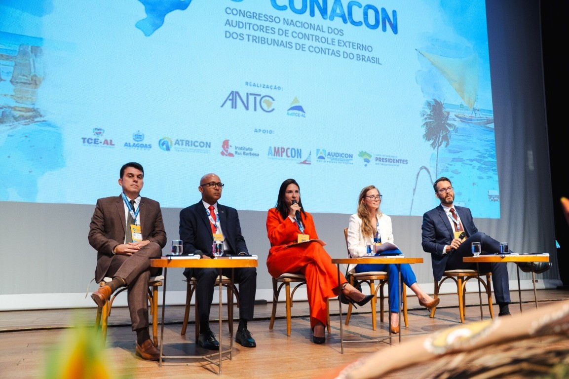 8º CONACON aprofunda debates sobre direito administrativo sancionador, reforma tributária e inovação no 3º dia