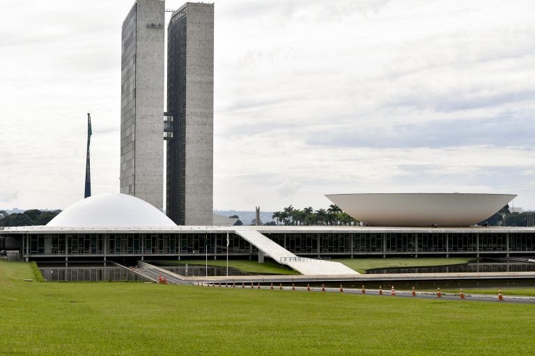 Inelegibilidade e mudança legislativa: equívoco ou blindagem?